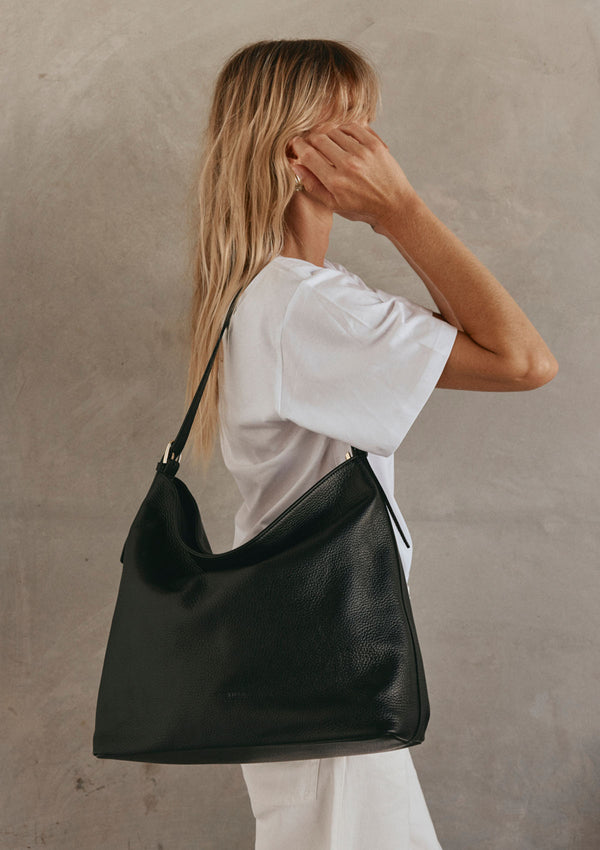 Vestirsi Serena Leather Hobo Bag