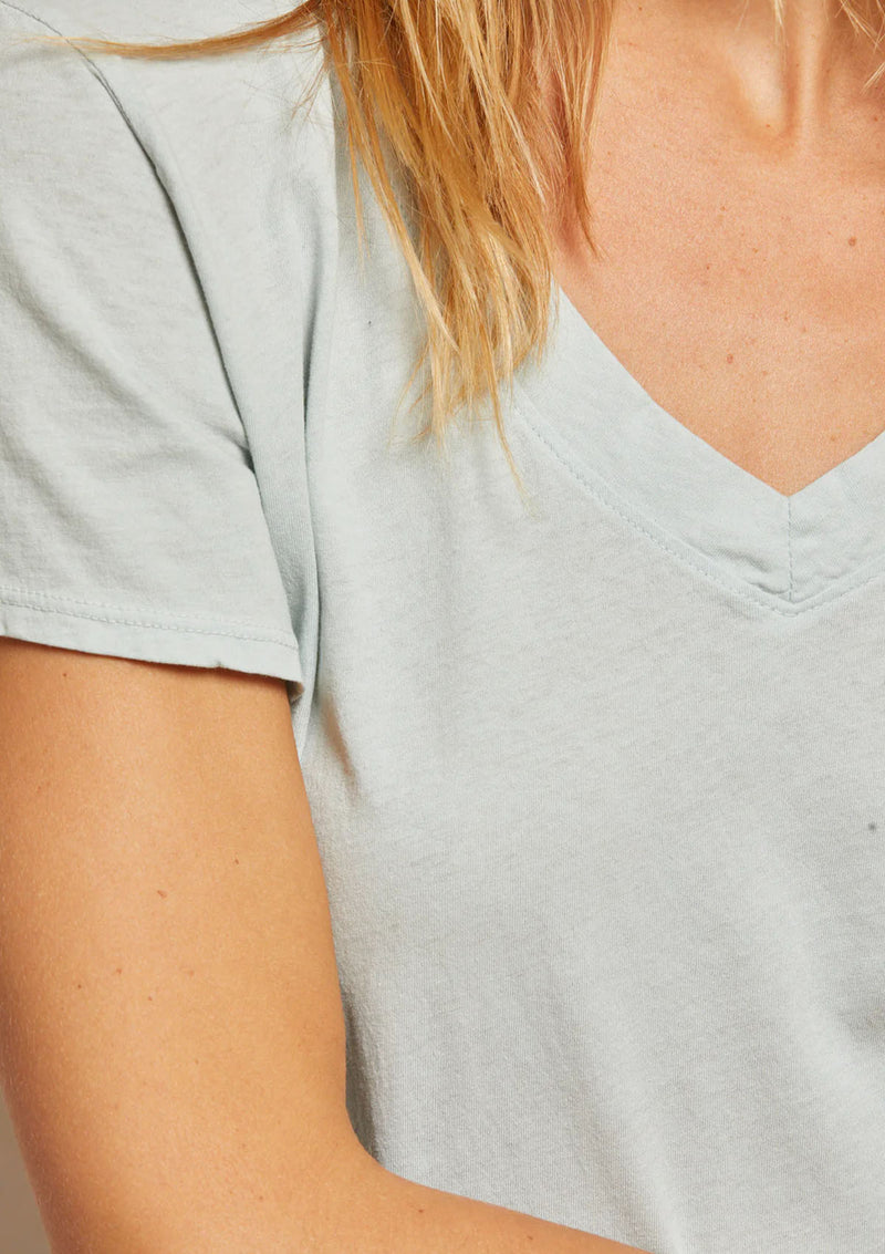 Perfect White Tee Hendrix Basic V Neck