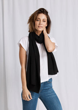 Khlassik Black Essential Cashmere Scarf